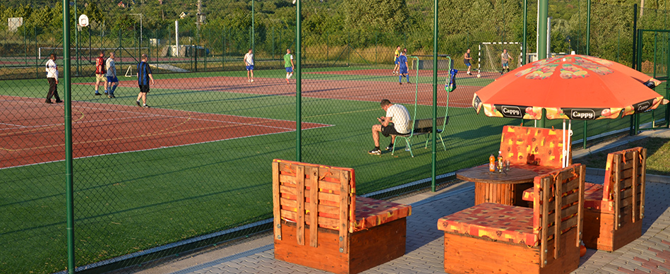 Sportpálya bérlés - Károly Róbert Sportcentrum - Gyöngyös